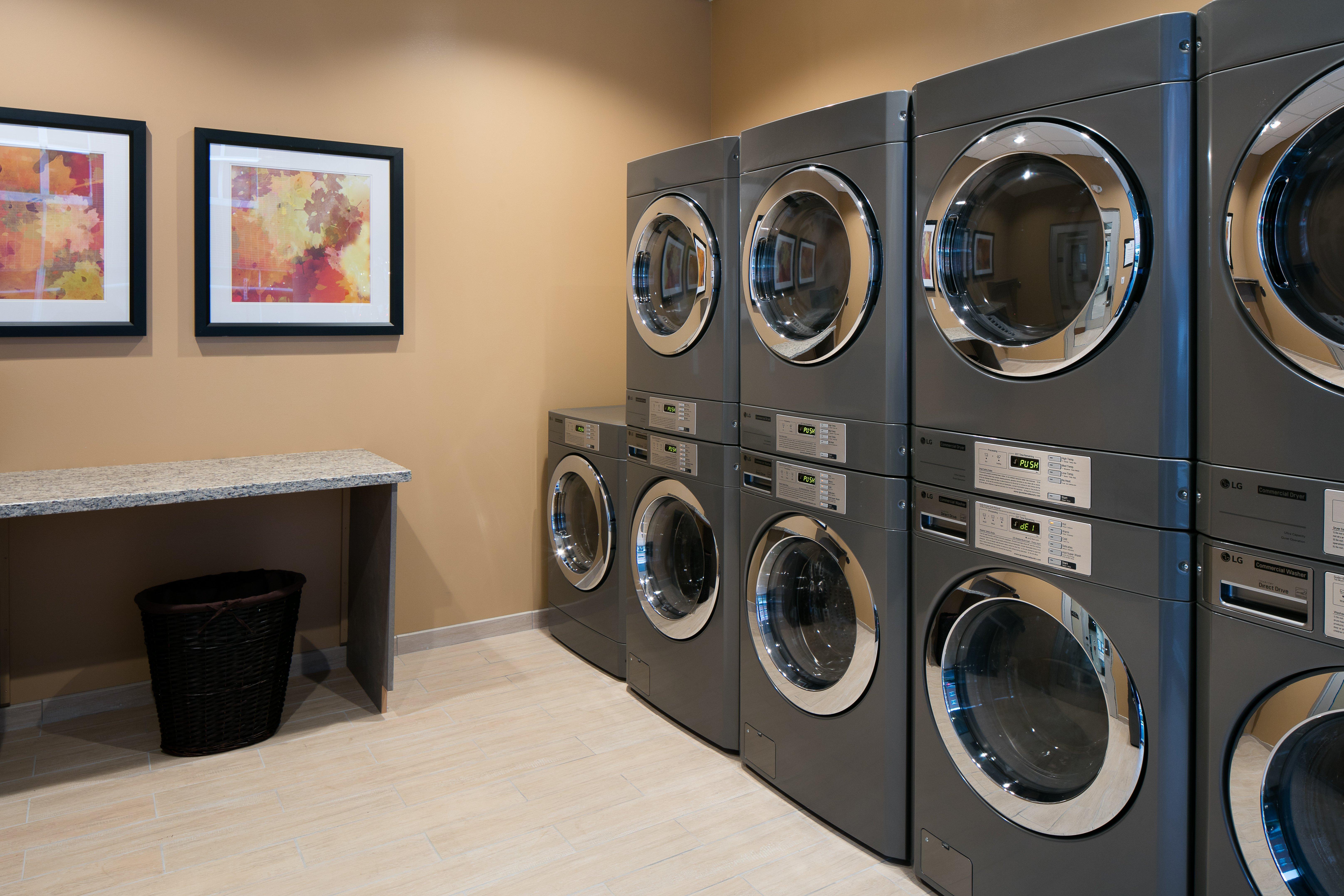 Staybridge Suites Des Moines Downtown By Ihg Екстер'єр фото