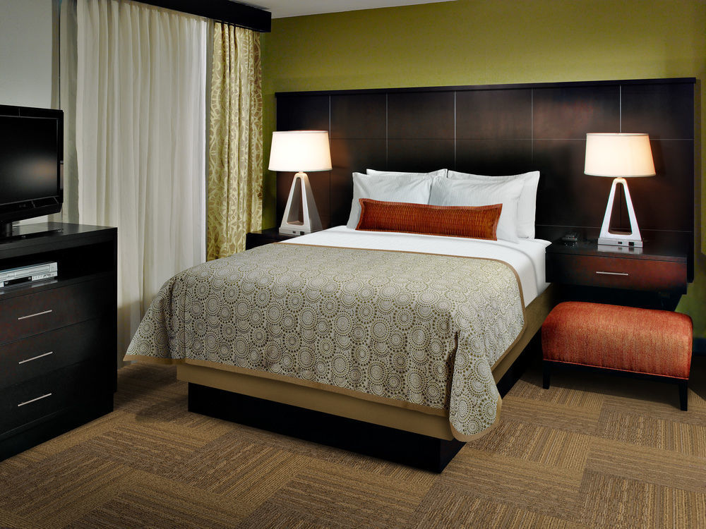 Staybridge Suites Des Moines Downtown By Ihg Екстер'єр фото