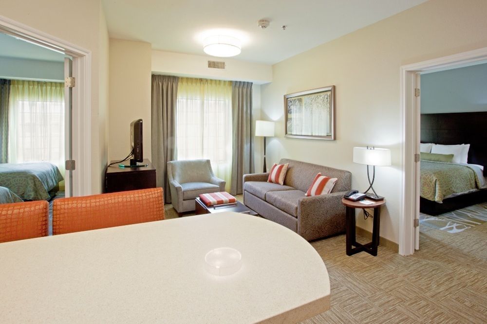 Staybridge Suites Des Moines Downtown By Ihg Екстер'єр фото